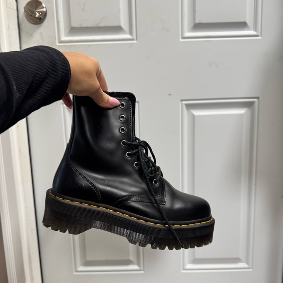 Never worn high top doc marten boots - Picture 4 of 4
